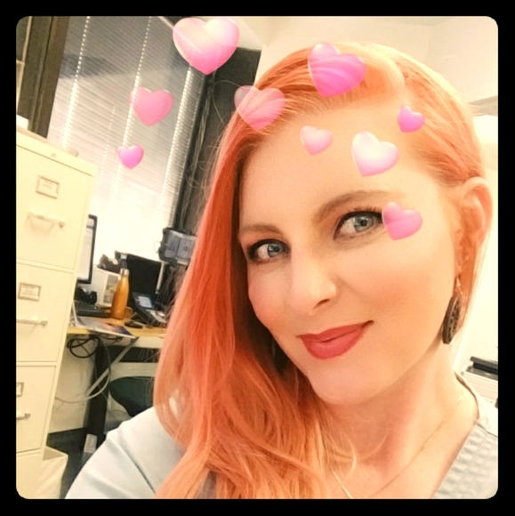 Meet your Posher, Amber - Picture 1 of 1